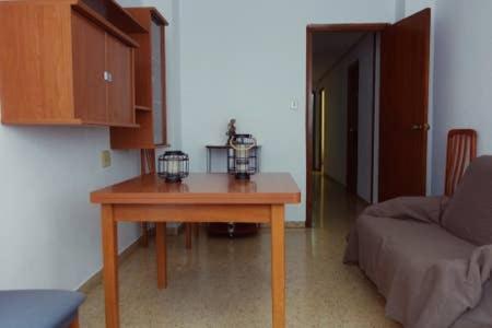 Apartamento Amplio Y Luminoso 卡迪瓦 外观 照片