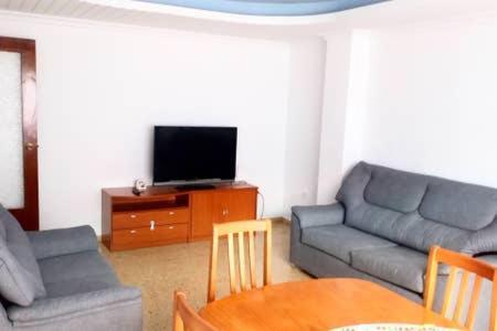 Apartamento Amplio Y Luminoso 卡迪瓦 外观 照片