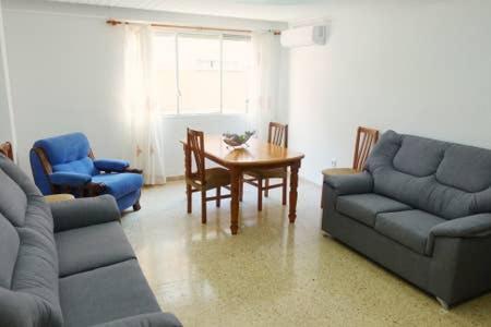 Apartamento Amplio Y Luminoso 卡迪瓦 外观 照片