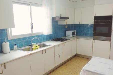 Apartamento Amplio Y Luminoso 卡迪瓦 外观 照片